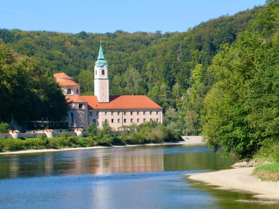 Chalet An Der Donau Direkt Bei Regensburg, 5 Sterne Dtv Pentling Buitenkant foto
